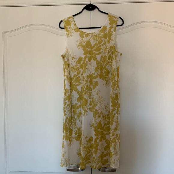 Terrera Dresses & Skirts - NWT Terrera dress